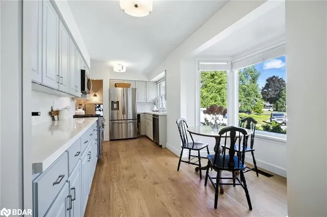 Additional image 8 of 247 Elmhurst Cres