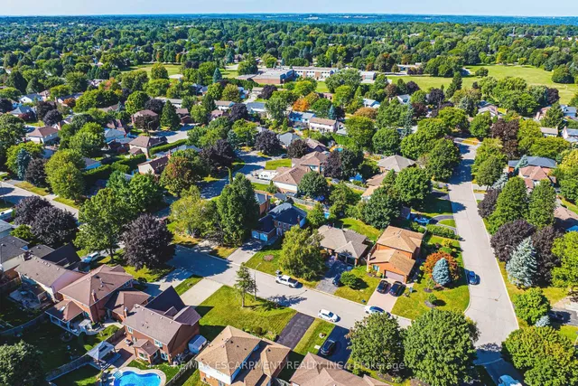 Additional image 43 of 412 Melanie Cres