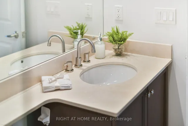 Additional image 15 of 628 Fleet St Unit 504