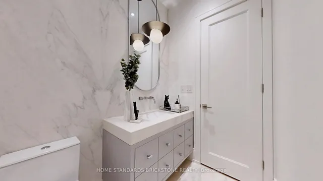 Additional image 20 of 38 Elgin Ave