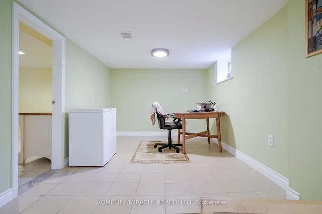 Additional image 15 of 220 Glen park Ave