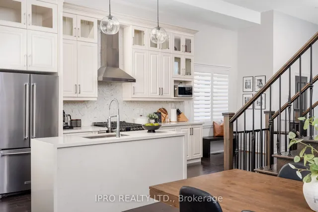 Additional image 10 of 86 Roosevelt Rd