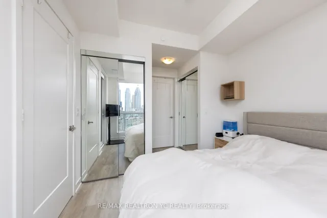 Additional image 20 of 135 Lower Sherbourne St Unit 1464