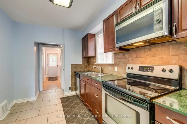 Additional image 18 of 593 Royal York Rd