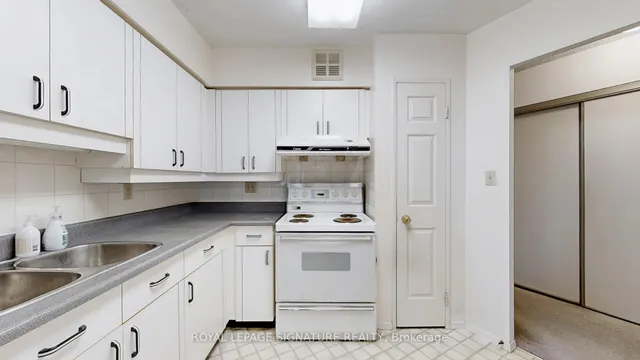 Additional image 9 of 175 Bamburgh Circ Unit 1418