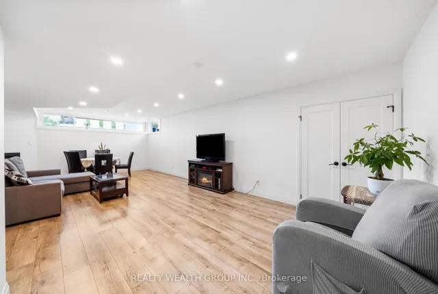 Additional image 24 of 39 Treadgold Cres