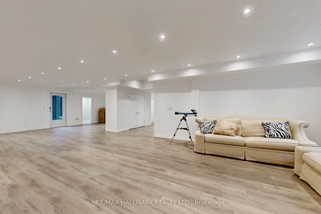 Additional image 39 of 114 Lloyd Manor Rd