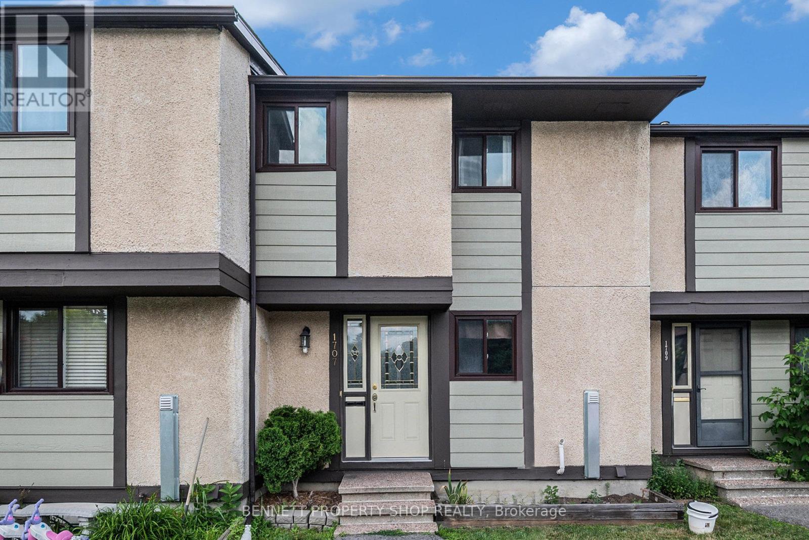 57 - 1707 MEADOWBROOK ROAD|Ottawa, Ontario K1B4W6