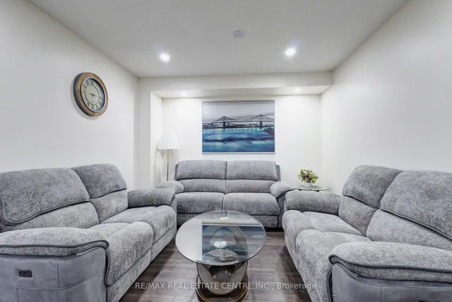 Additional image 16 of 11 Hoover Rd