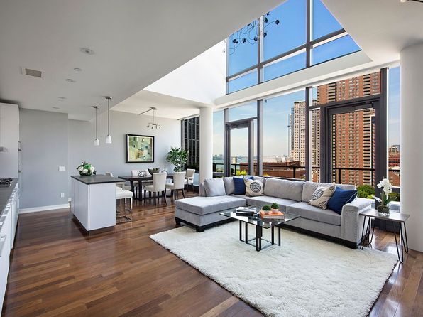 99 Warren St APT 11C, New York, NY 10007