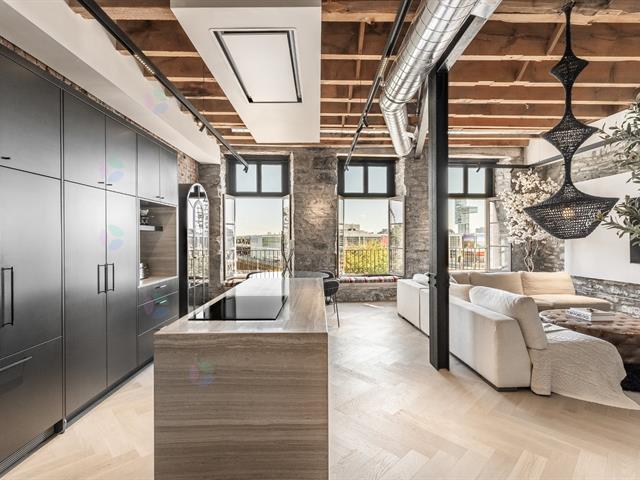 215 Boul. St-Laurent|#23|Montréal (Ville-Marie), Quebec H2Y3T9