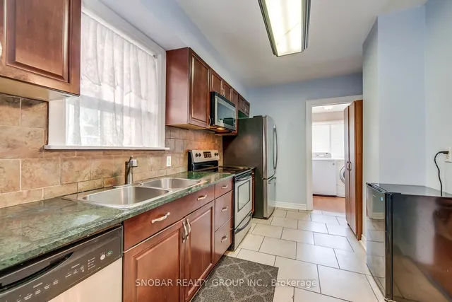 Additional image 17 of 593 Royal York Rd