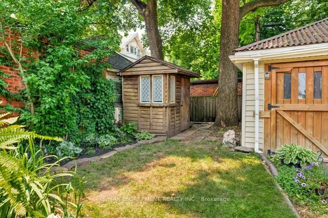 Additional image 40 of 176 Sherman Ave