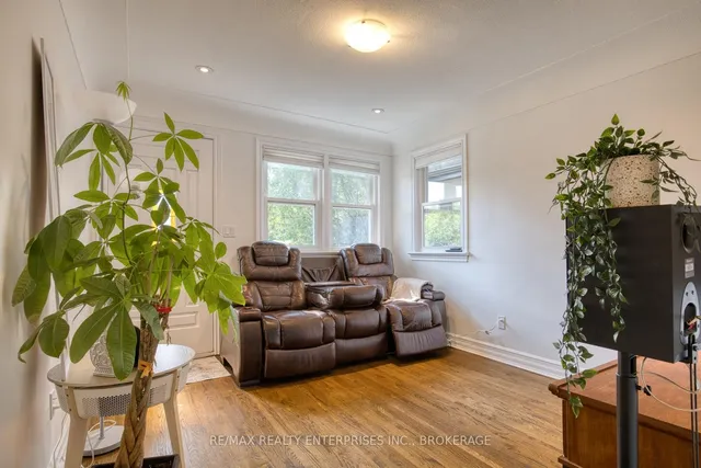 Additional image 4 of 35 Hawthorne Ave