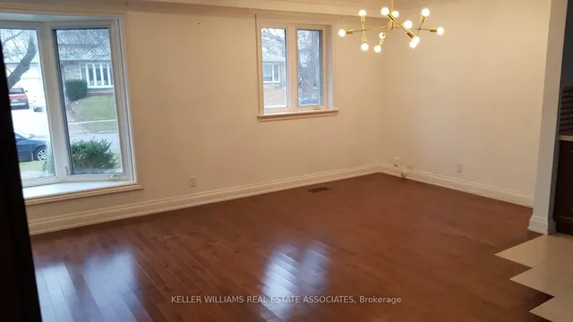 Additional image 13 of 114 Cultra Sq