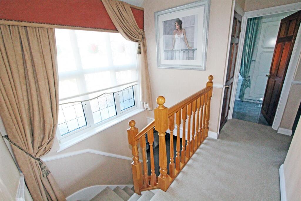 Additional image 17 of Brookmans Avenue, Brookmans Park, Hatfield