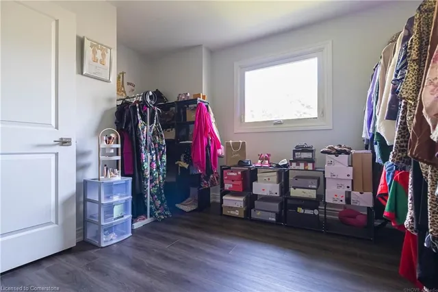 Additional image 17 of 2390 Sinclair Cir