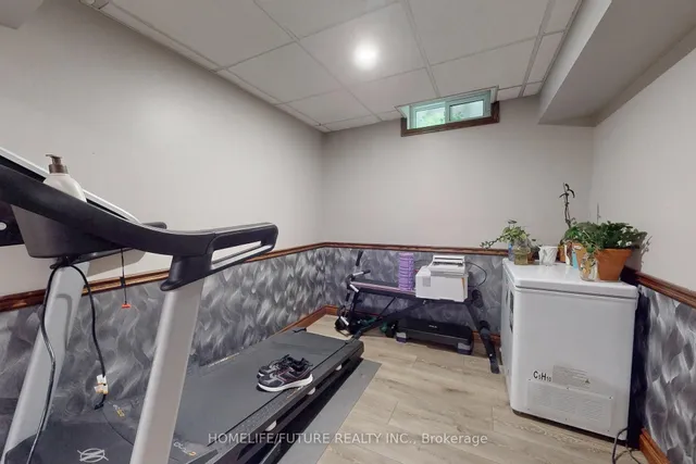 Additional image 35 of 75 Calverley Tr