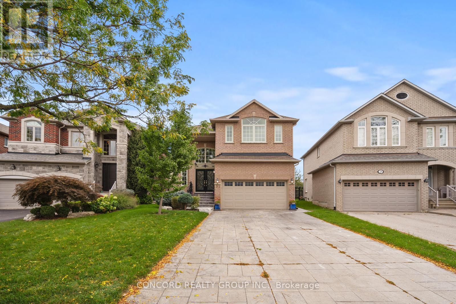 31 BURNHAVEN AVENUE|Vaughan (Maple), Ontario L6A2P2