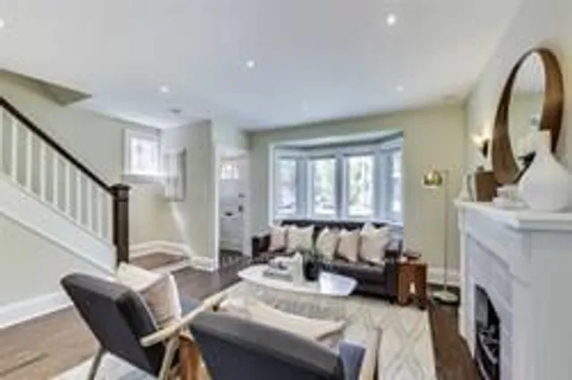 Additional image 3 of 523 Soudan Ave