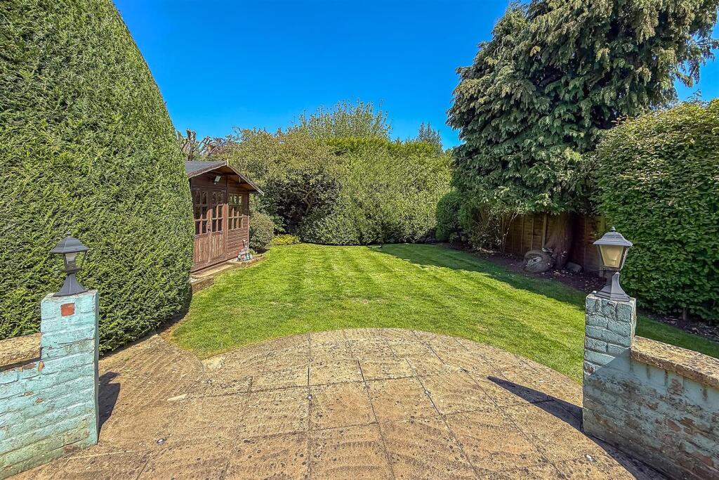 Additional image 19 of Sandpit Lane, St Albans