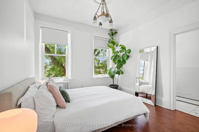 Additional image 39 of 227 Park St