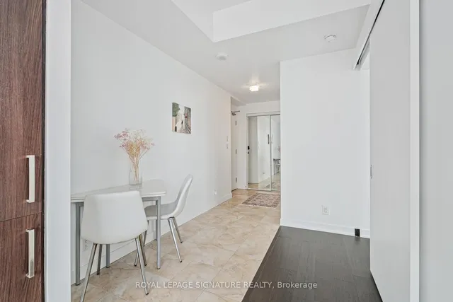 Additional image 10 of 14 York St Unit 5211