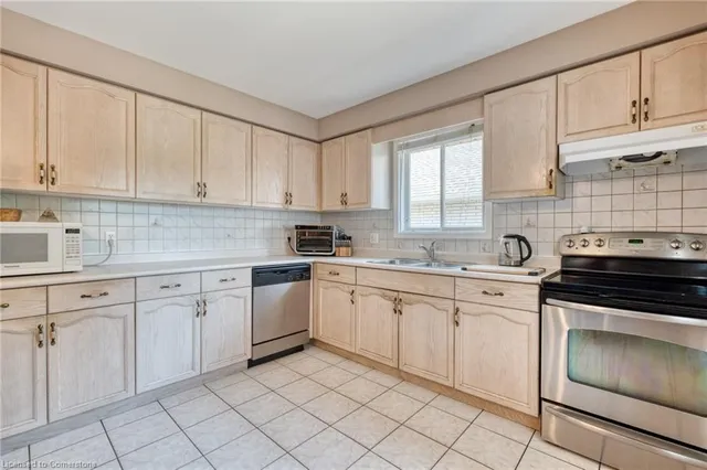 Additional image 13 of 13 Loneoak Cres