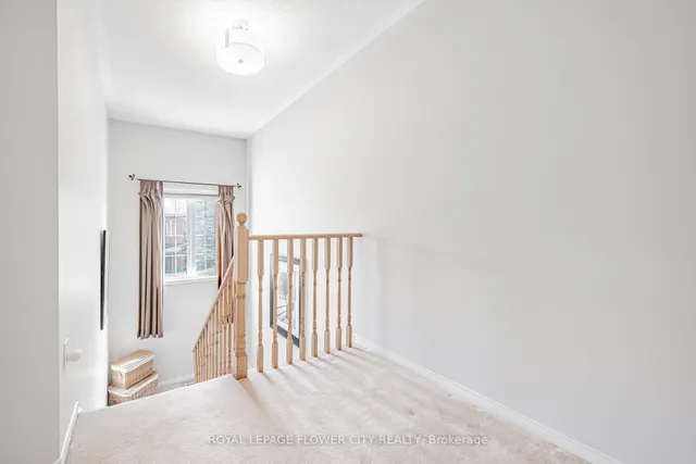 Additional image 17 of 120 Railroad St Unit 40