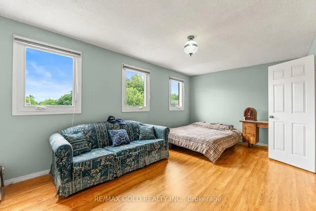 Additional image 37 of 34 Granby Crt