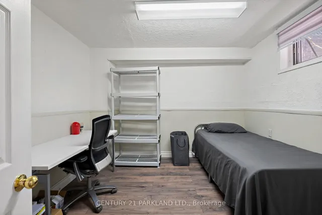 Additional image 28 of 87 Bonacres Ave