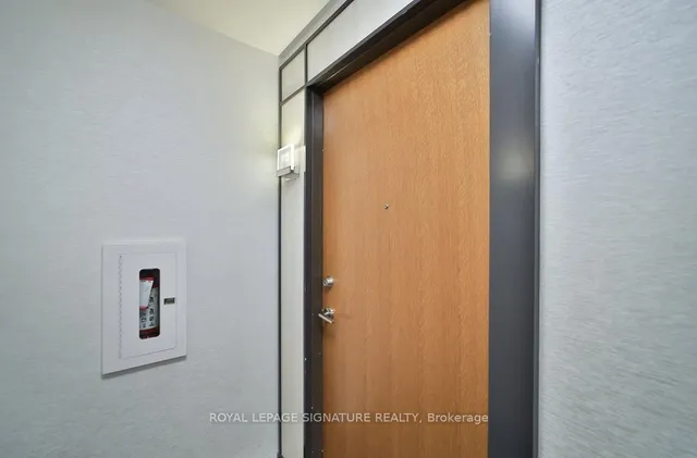 Additional image 30 of 30 Shore Breeze Dr Unit 913