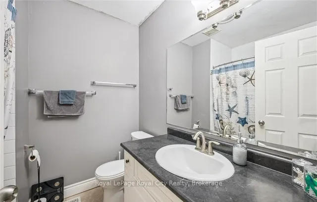 Additional image 12 of 1236 Ottawa St