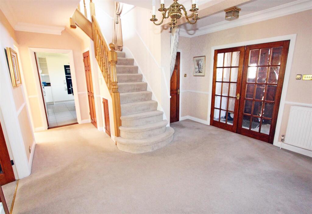 Additional image 39 of Brookmans Avenue, Brookmans Park, Hatfield