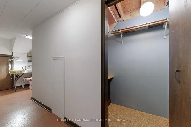 Additional image 38 of 32 L'amoreaux Dr