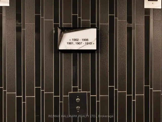 Additional image 29 of 10 York St Unit 1905