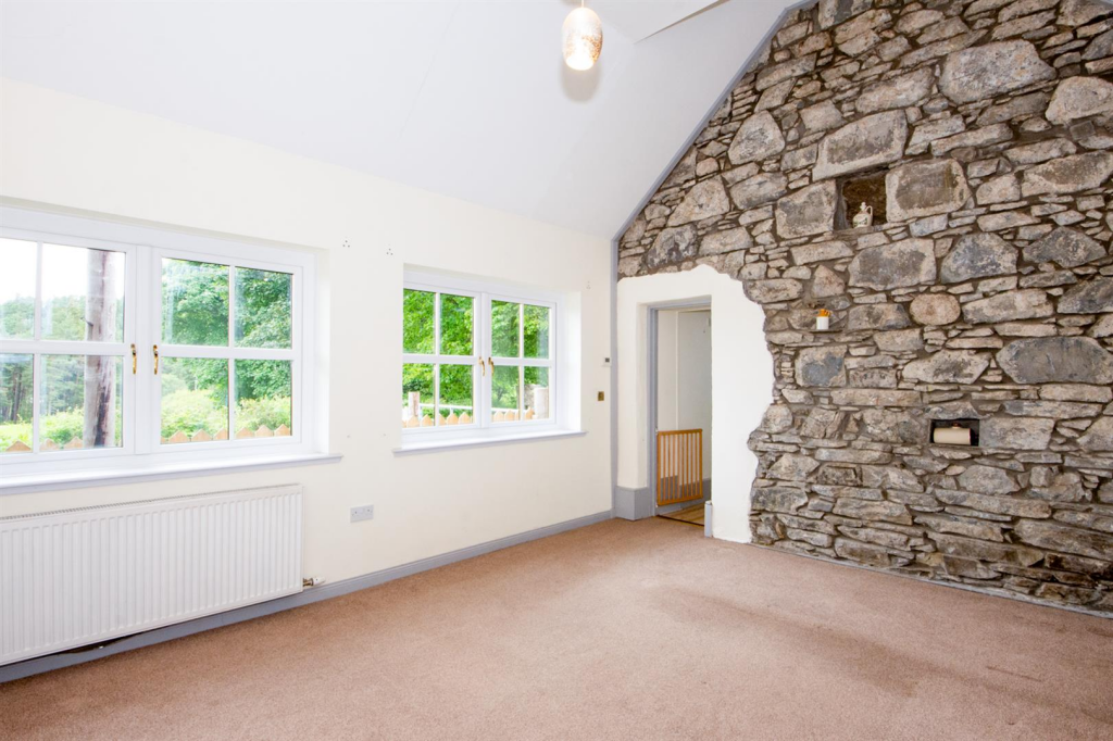 Additional image 3 of Avondale, 110 Main Street, Tomintoul,