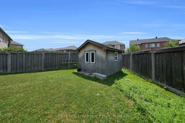 Additional image 44 of 48 Monabelle Cres