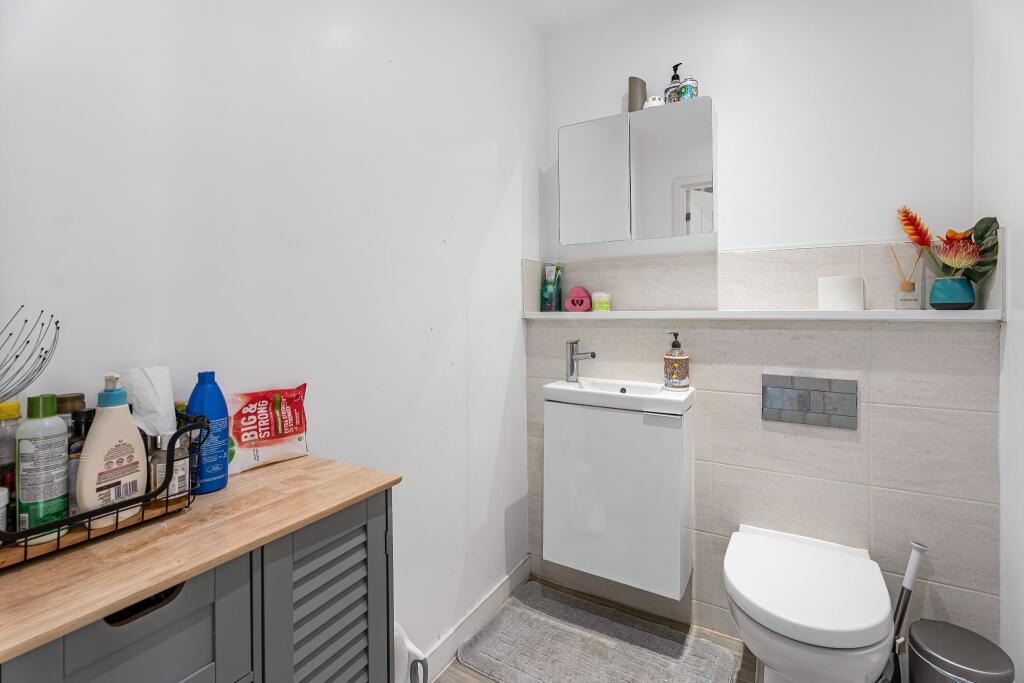 Additional image 8 of Landbeach, Welwyn Garden City, AL7