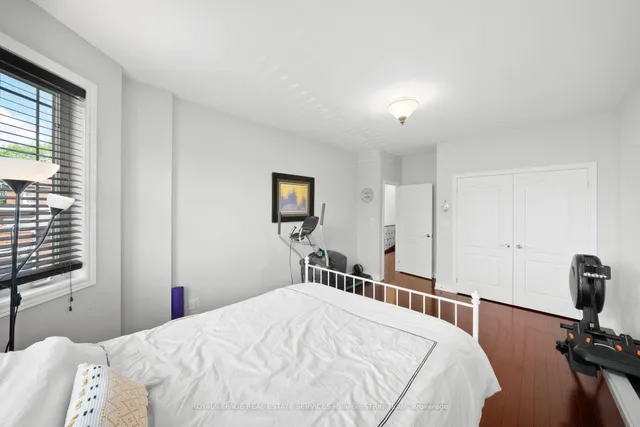 Additional image 28 of 15 Watt Ave