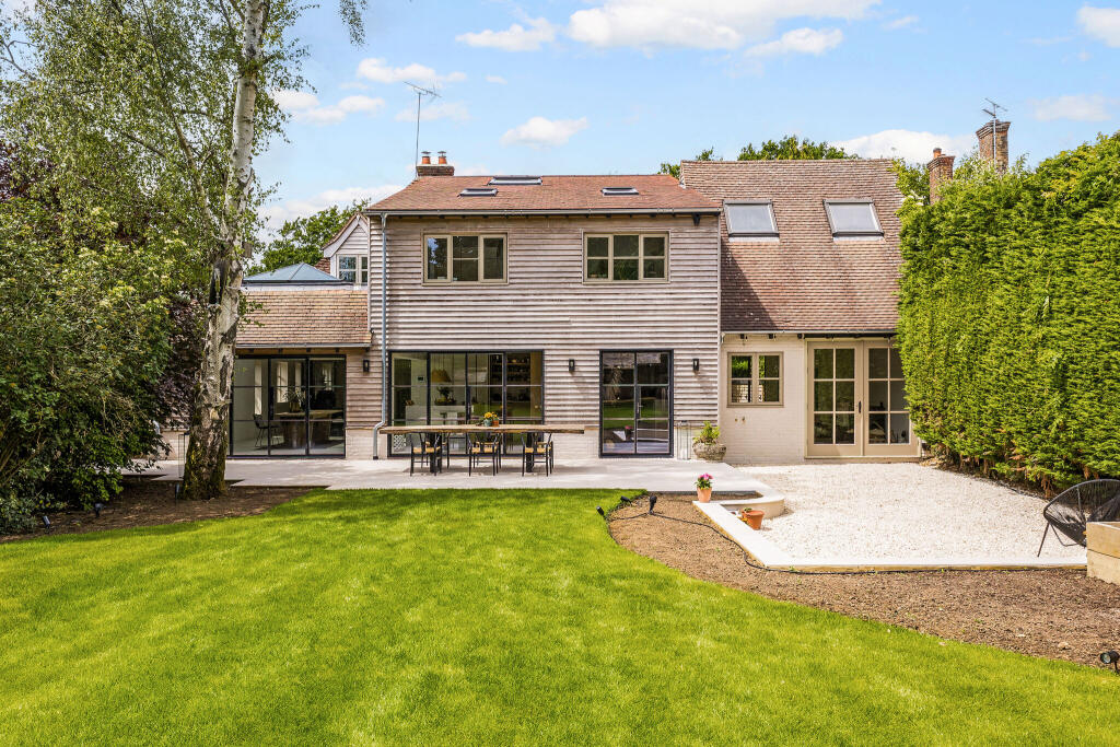 Additional image 10 of The Broadway, Wheathampstead, AL4