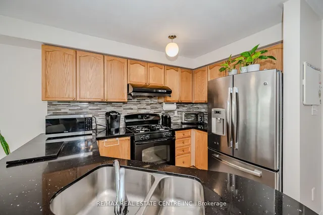 Additional image 4 of 620 Rossellini Dr