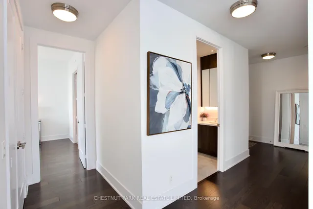 Additional image 21 of 55 Merchants' Wharf Unit 923