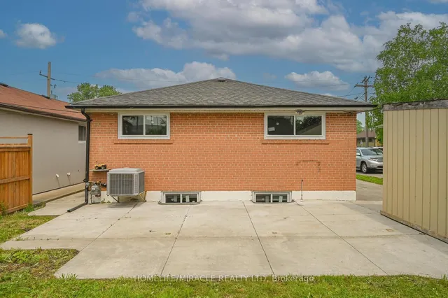 Additional image 41 of 159 Taysham Cres