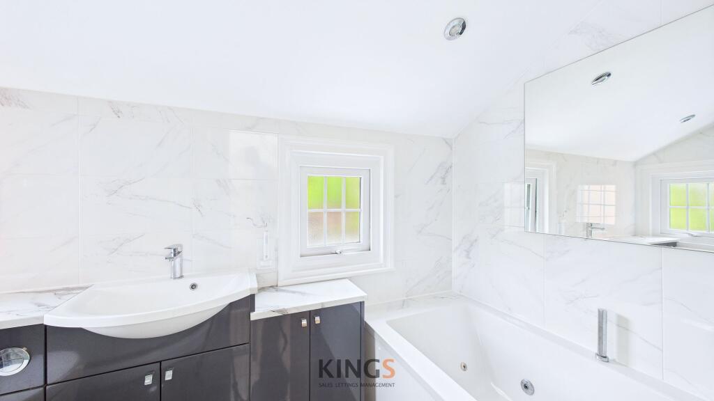 Additional image 12 of Station Road, Digswell, AL6