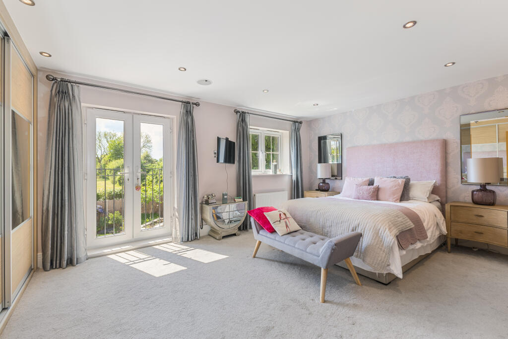 Additional image 10 of Sevenacres, Welwyn, AL6