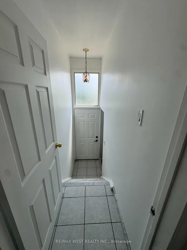 Additional image 11 of 100 Spenvalley Dr