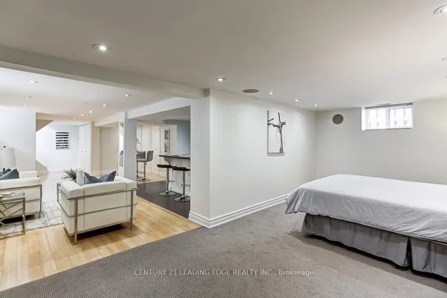 Additional image 31 of 63 DELWOOD Dr