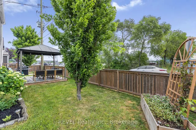 Additional image 32 of 25 Land St