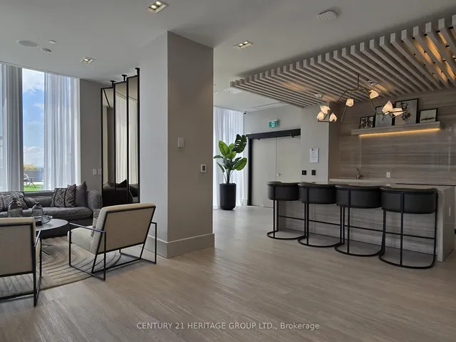 Additional image 23 of 2020 Bathurst St Unit 315